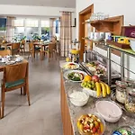 Hilker Hotel
